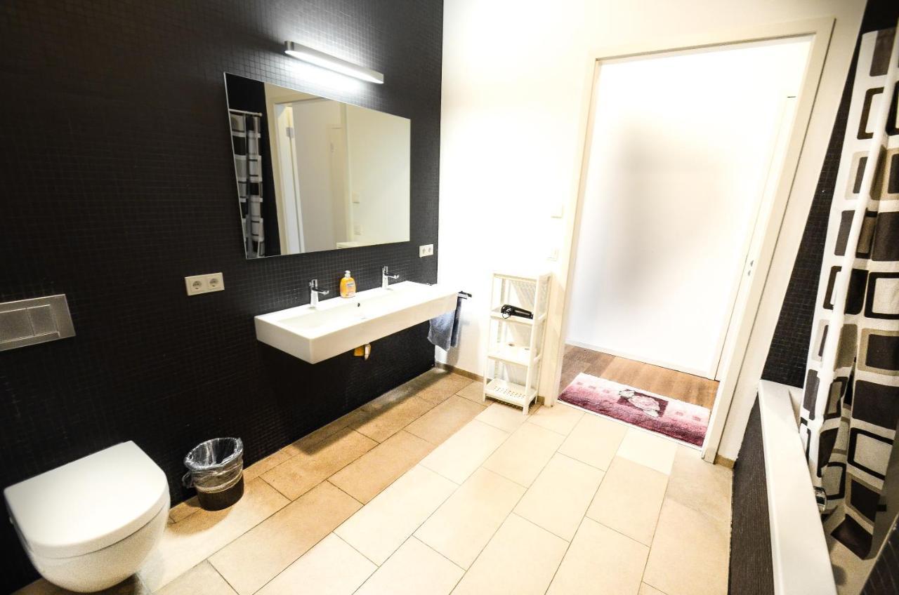 2 - High-Quality In The Heart Of Stuttgart 2 Apartment Bagian luar foto