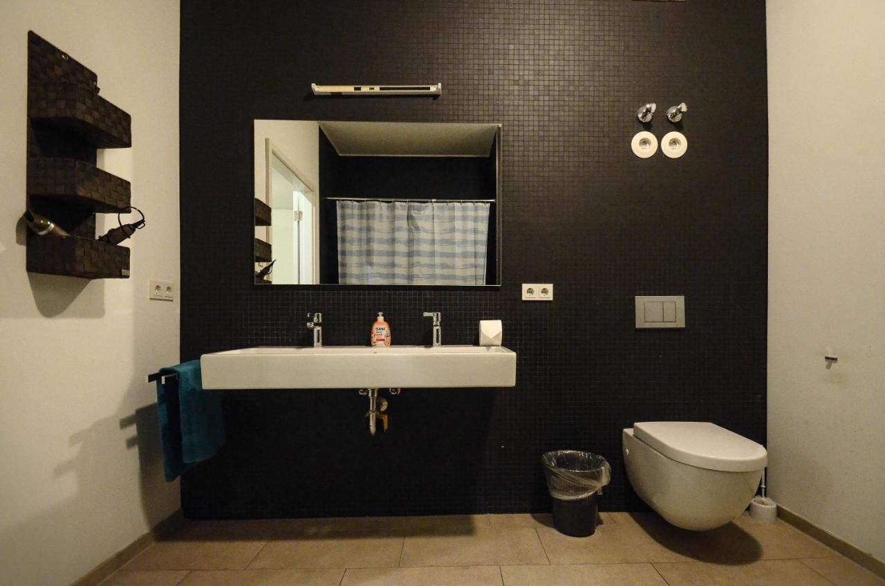 2 - High-Quality In The Heart Of Stuttgart 2 Apartment Bagian luar foto