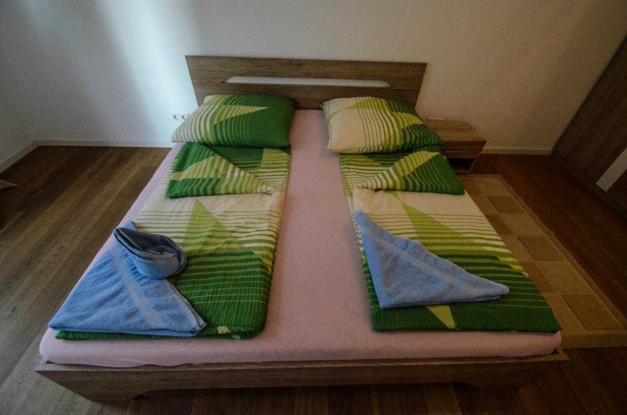2 - High-Quality In The Heart Of Stuttgart 2 Apartment Bagian luar foto